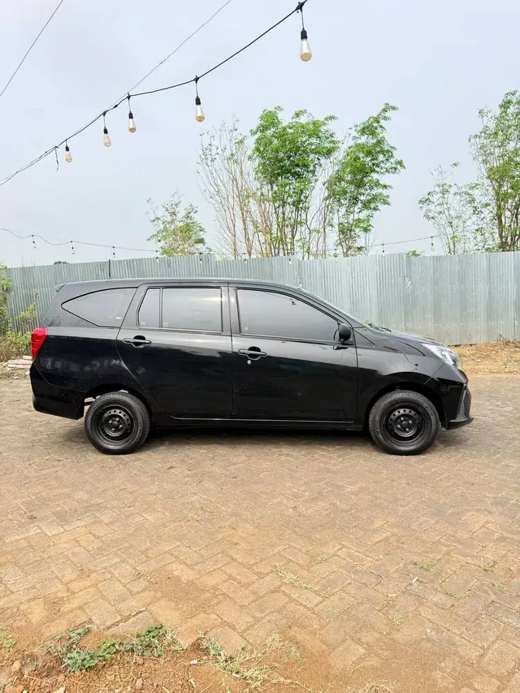 DAIHATSU SIGRA D 2025   MANUAL (KM LOW)