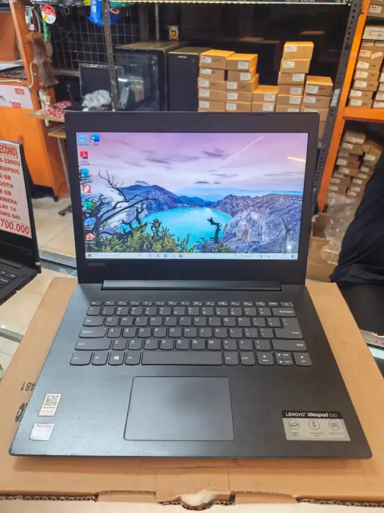 Laptop lenovo ideapad 330 AMD A9 Ram 8 GB SSD 120GB hardisk 500 GB