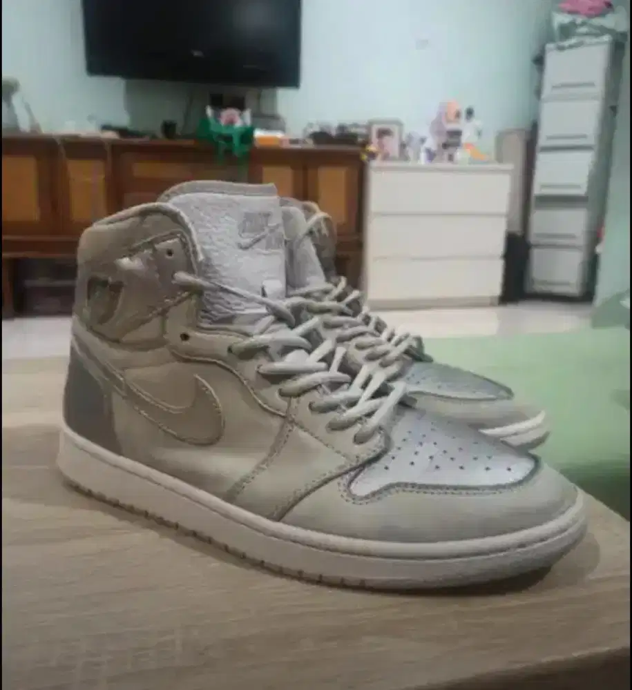 Dijual cepat sepatu Jordan High CO Japan size 43