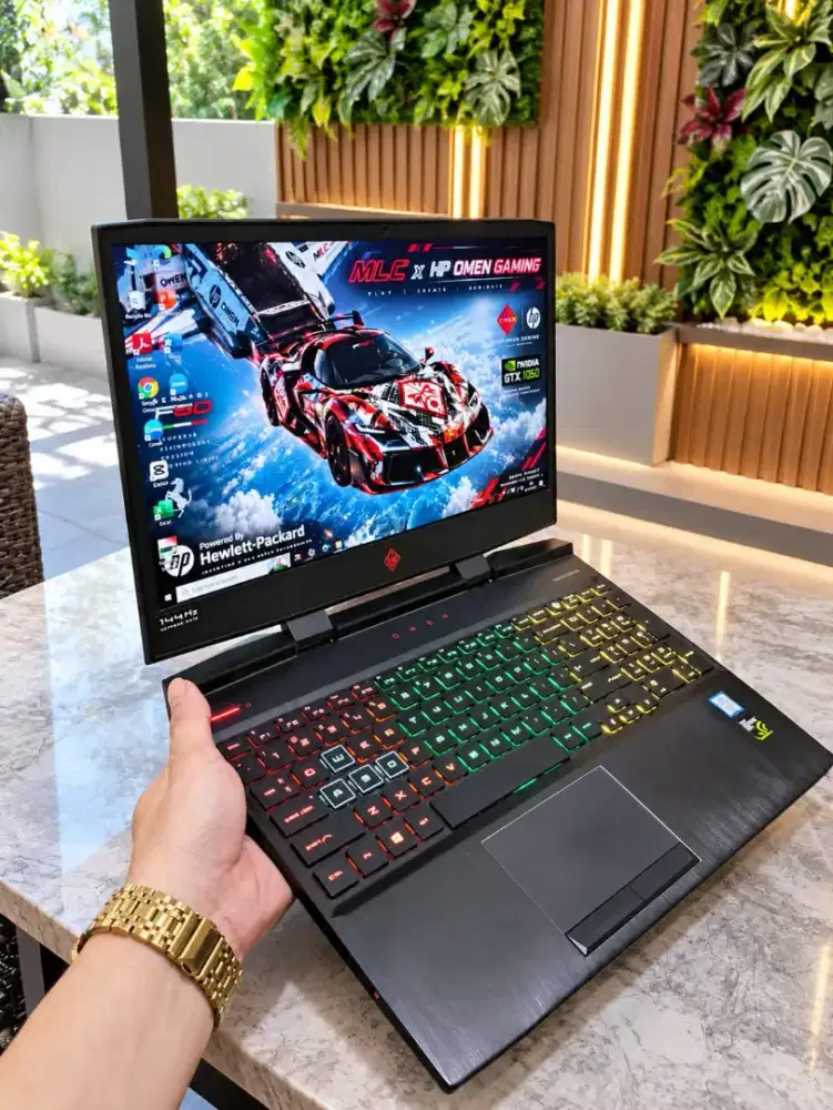 Laptop Gaming HP OMEN 15 Core i7 Ram 8/512gb Ssd dual Vga Siap Pakai