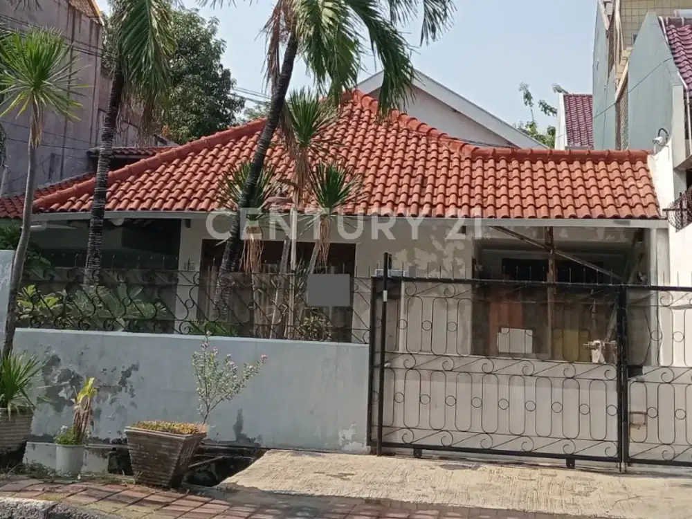 Rumah Asri Dan Luas Di Pulo Asem Jakarta Timur