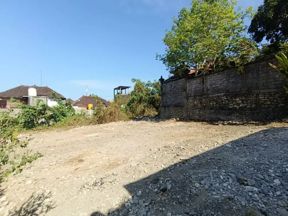 Dijual- Tanah Strategis di Daerah Nusa Dua, Cocok untuk Pembangunan Rumah Tinggal Maupun Investasi Properti.