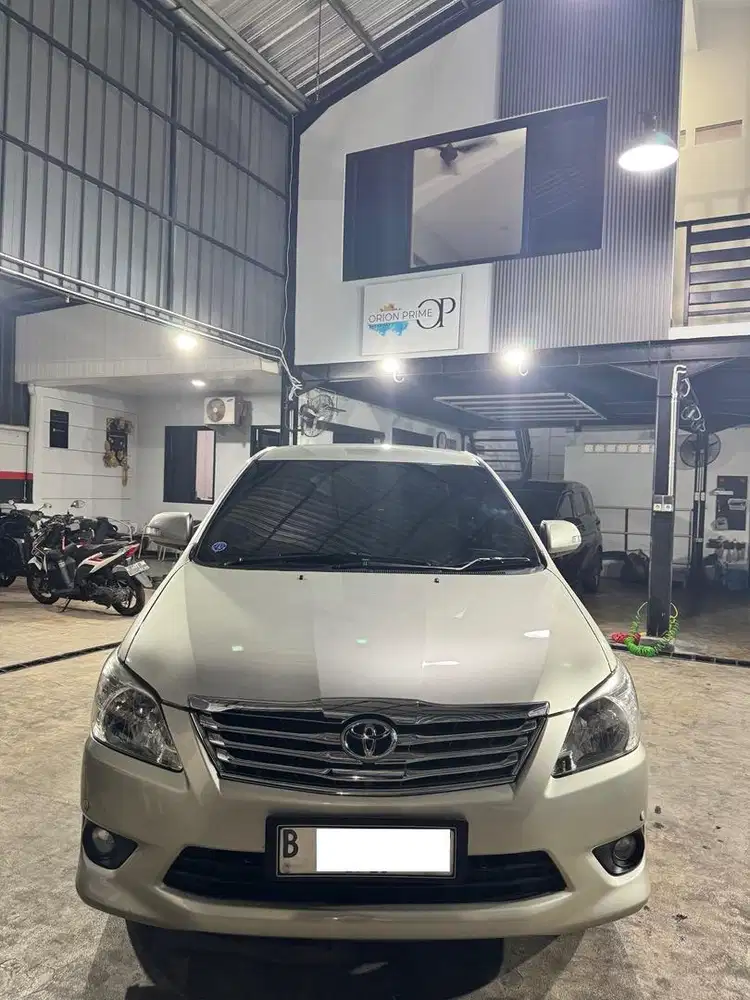 Kijang Innova Grand New 2013 V AT Diesel
