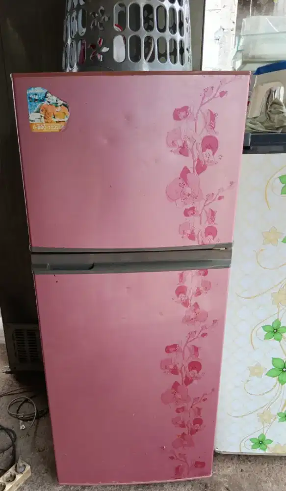 Kulkas 2pintu merek sharp