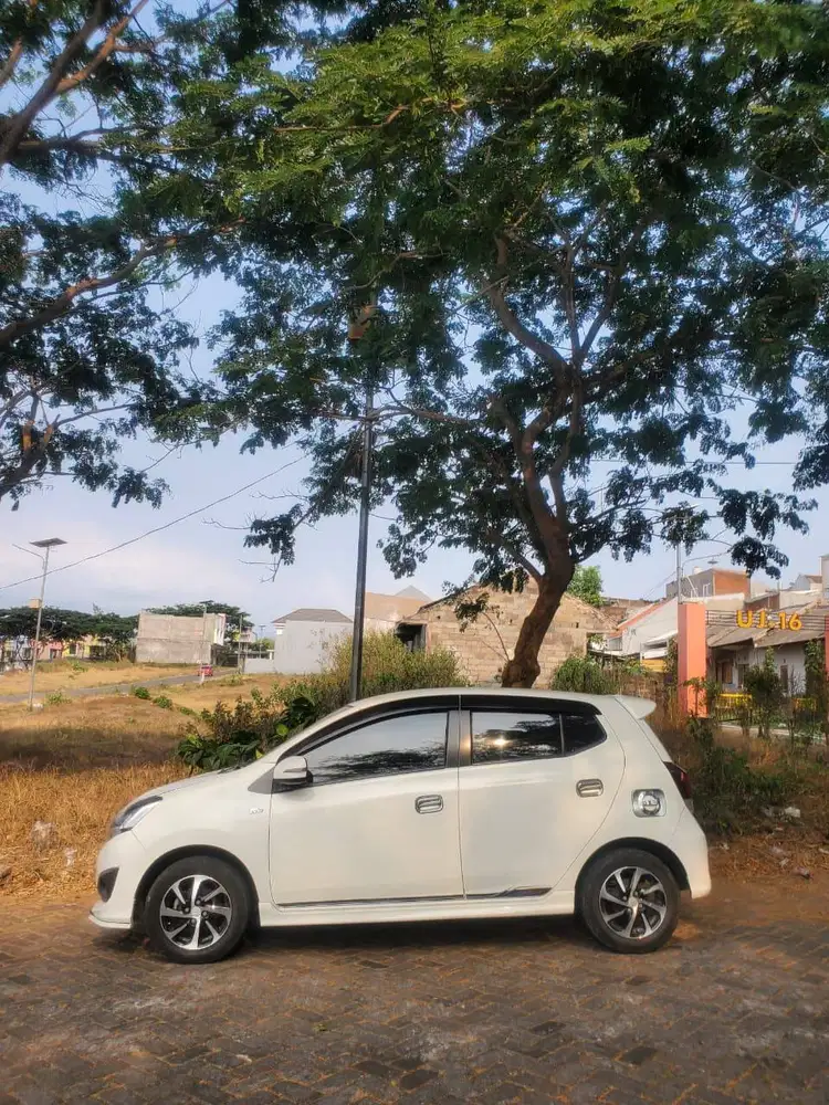 DAIHATSU AYLA R DELUXE  2018   MANUAL