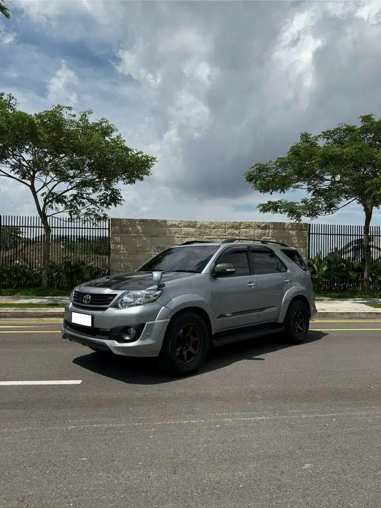 Toyota Fortuner 2015 Diesel VNT TRD