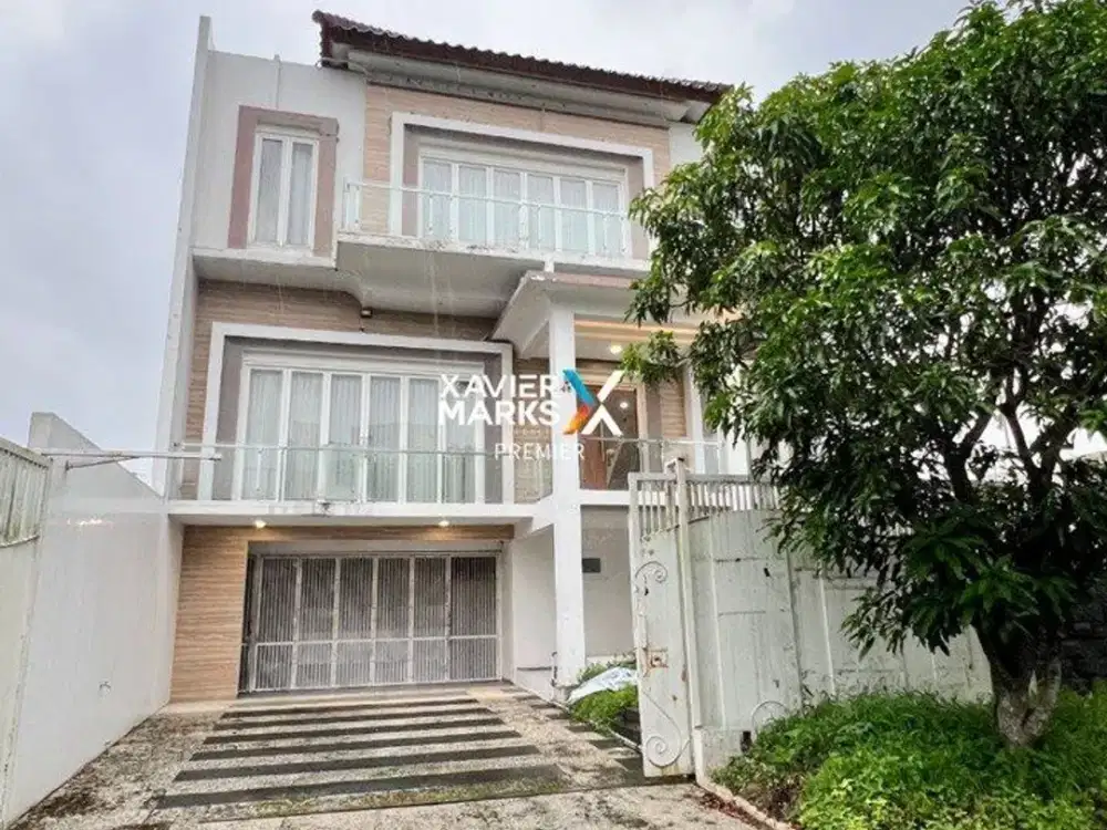 Dijual Rumah Modern 2 Lantai di Cluster Greenwood, Araya, Kota Malang