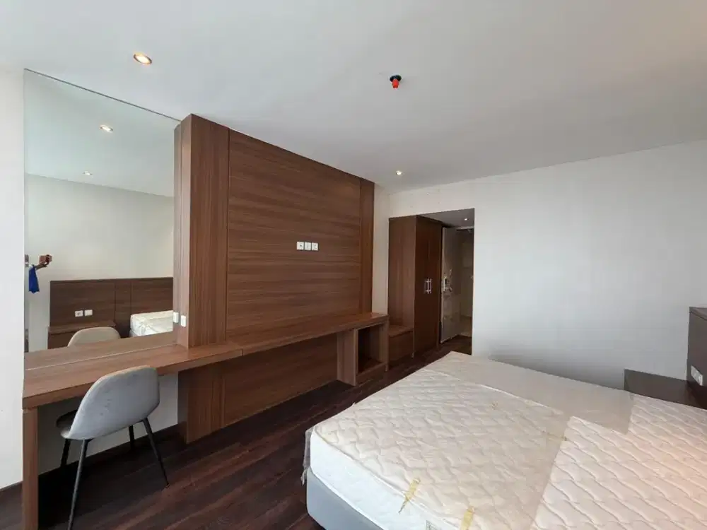 Jual Gedung Peruntukan untuk Hotel Bagus Luas Cantik Terawat Siap Huni Bangunan 13 Lantai Mainroad di Setiabudi
