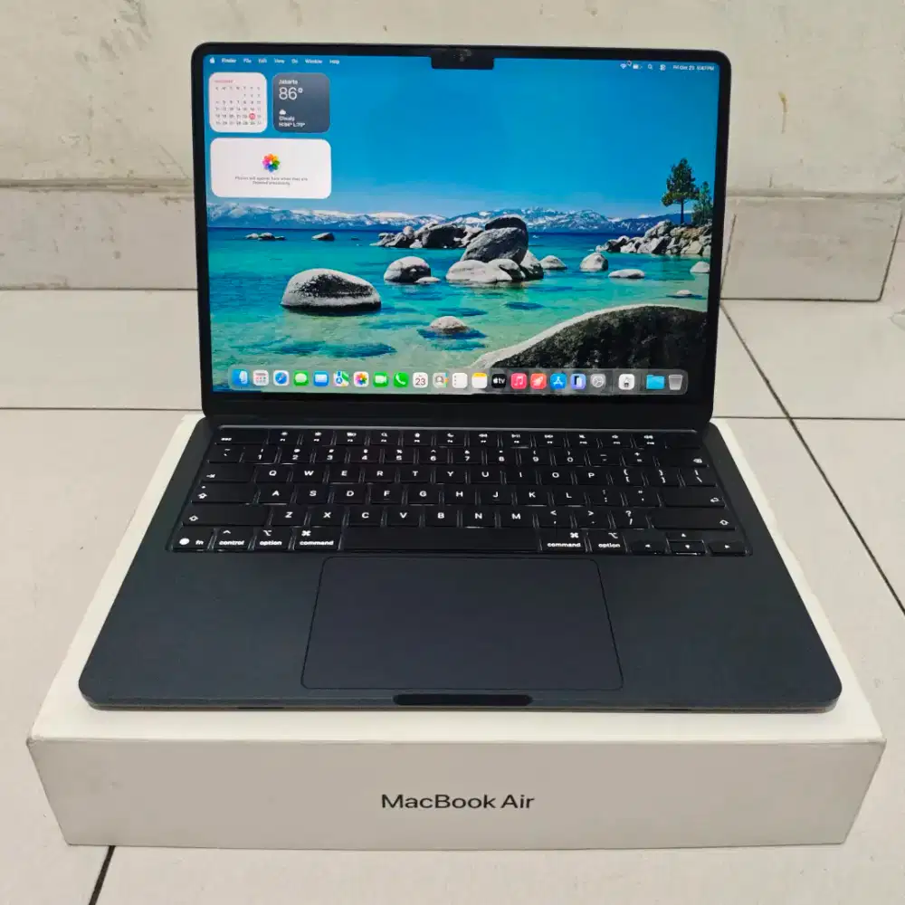MacBook Air M5 13inch Midnight 16/512GB lengkap mampang depok