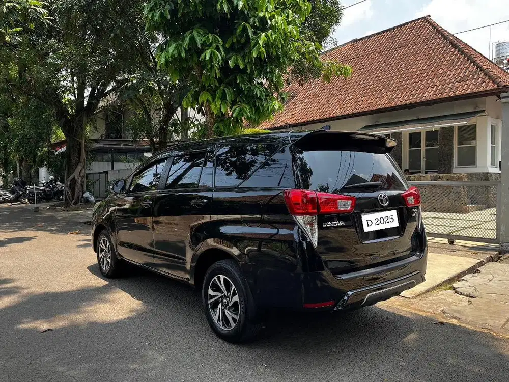 Innova Reborn 2025 AT Diesel low km Full Ori Hitam plat D Bandung