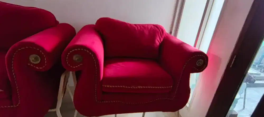 Sofa nyaman empuk