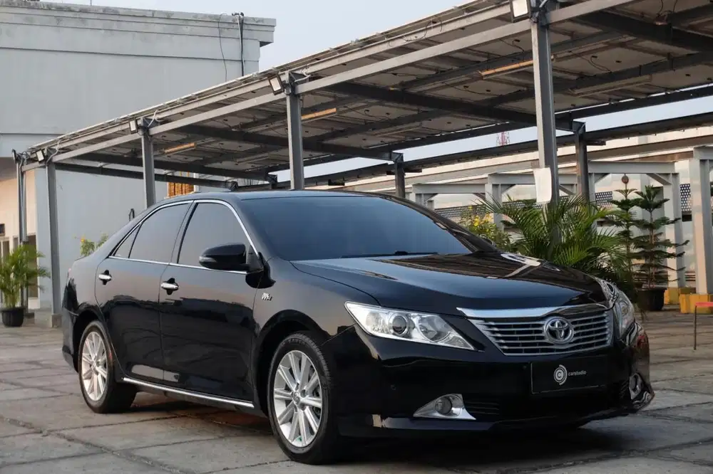 Toyota Camry V 2.5 AT 2013 Camry V 2013 Camry V 2014 Camry V 2015