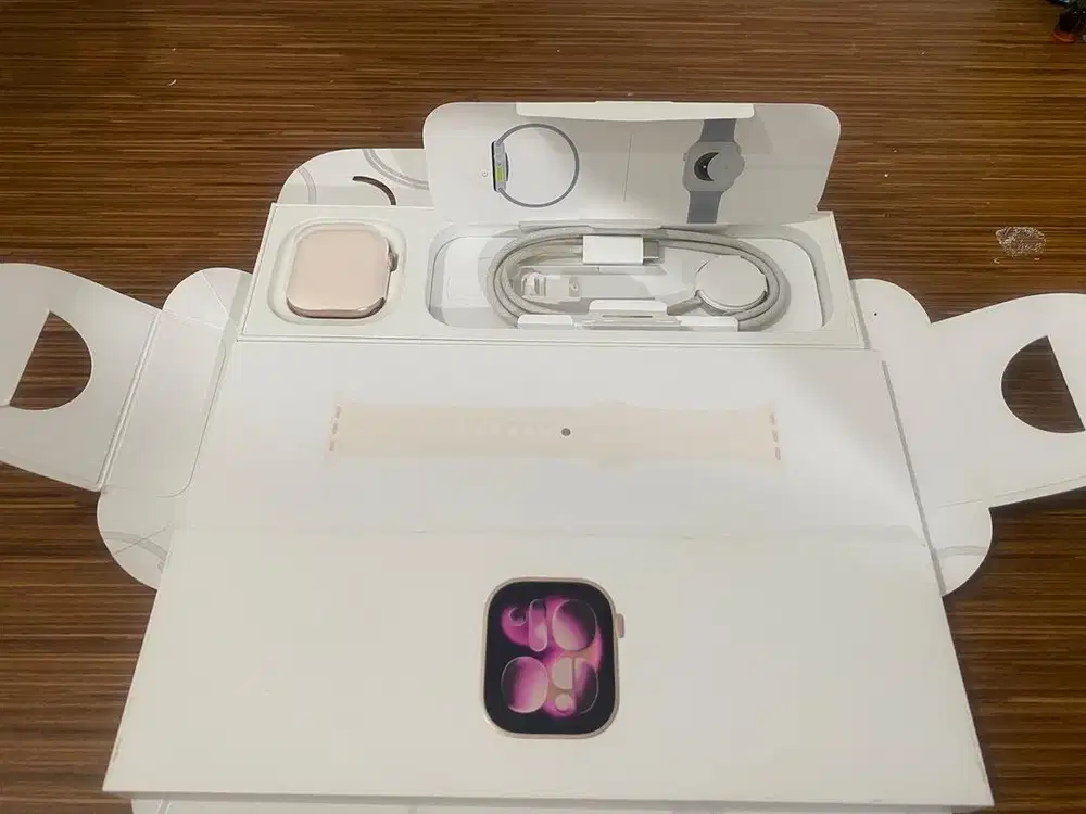 Apple watch series 11 42mm resmi blibli