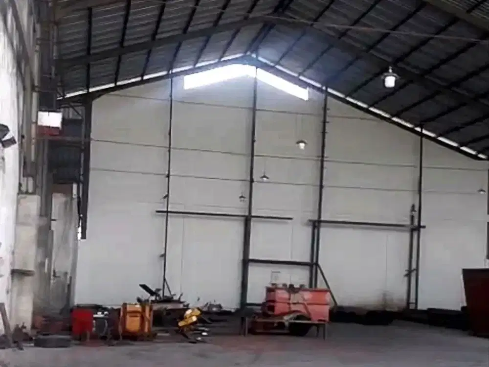 Dijual Gudang Strategis di Poros Jalan Pakisaji Kab. Malang