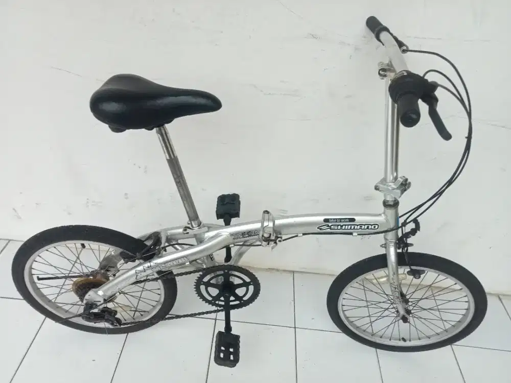Sepeda lipat 20 (Alloy) siap gowes bekas normal