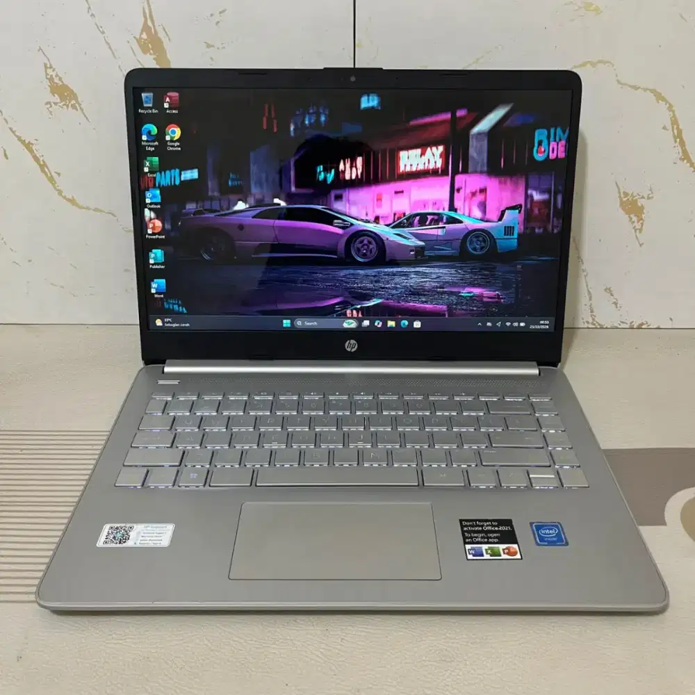 Laptop HP 14s-dq0 (2022).