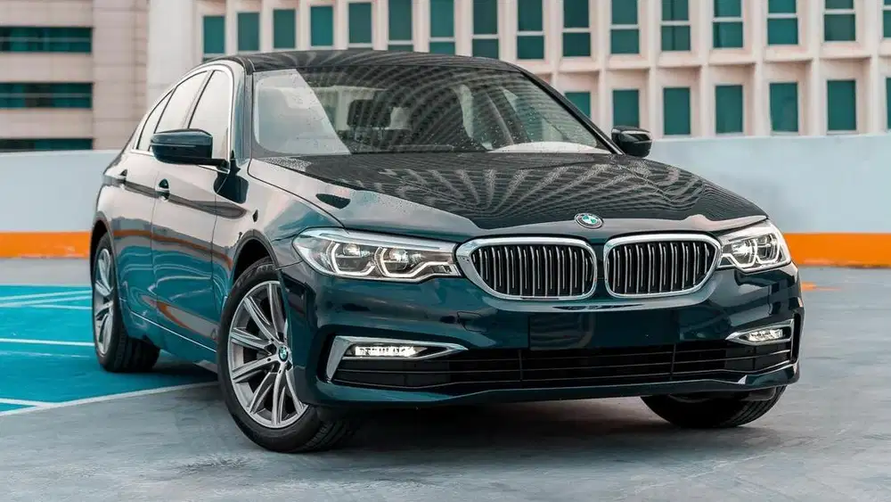 BMW 520i Luxury G30 2018