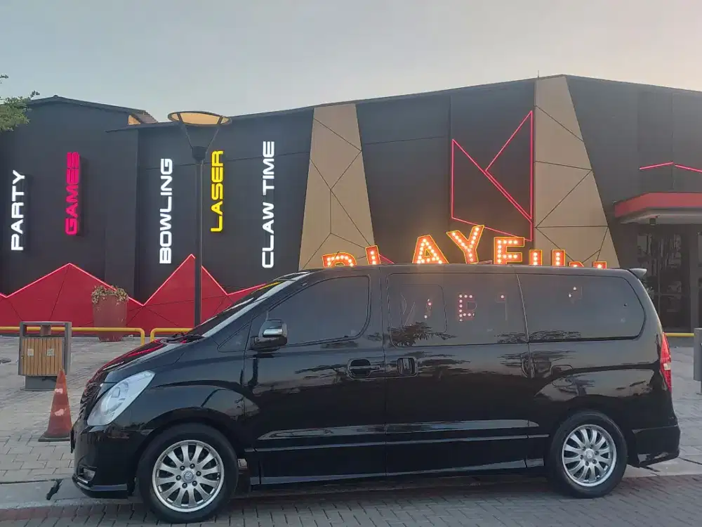 Hyundai H1 Diesel Limited 2016 R/T/TVAlpine/GPSNavigasi/STNKA/NSendiri
