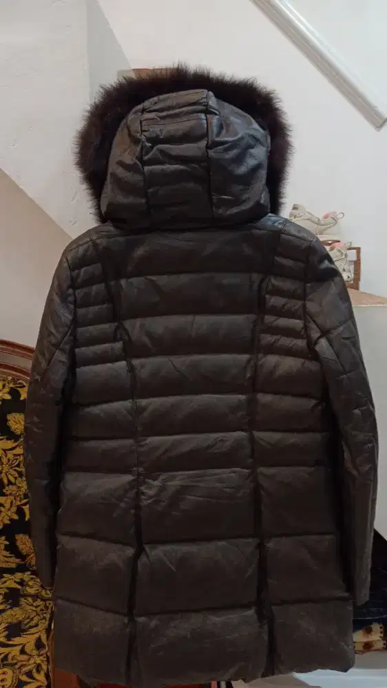 Jaket kulit wanita tebal