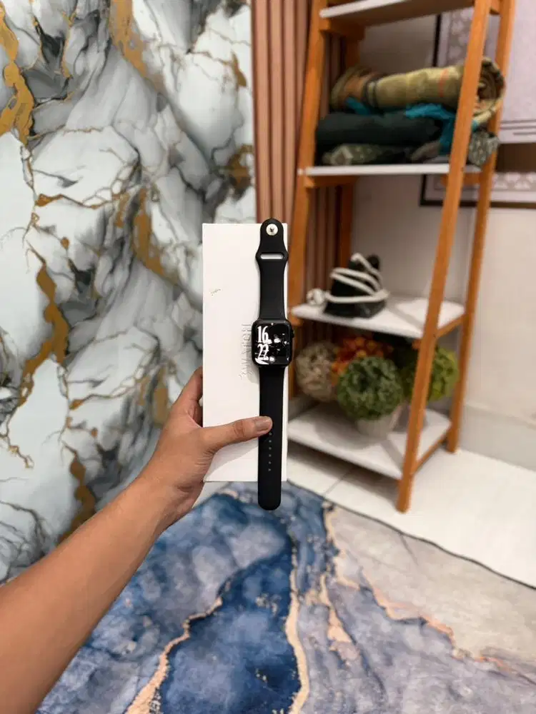 iWatch Series 7 45Mm Midnight - Garansi Internasional