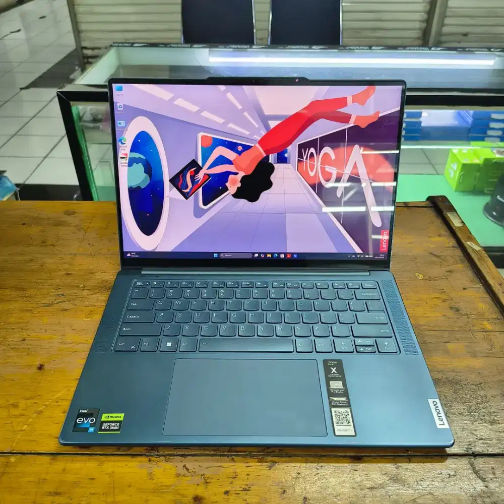 Lenovo Yoga Pro 9 Core i9-13905H RTX 4060 Ram 32GB SSD 1TB 3K Touch