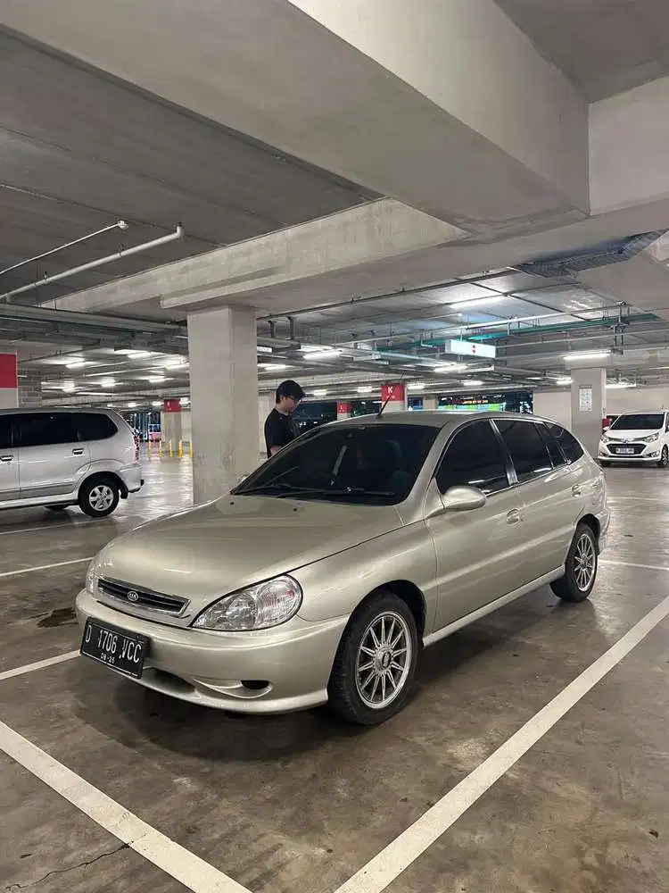 Kia Rio 2000 Bensin