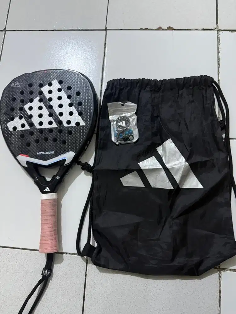 Dijual raket padel adidas metalbone