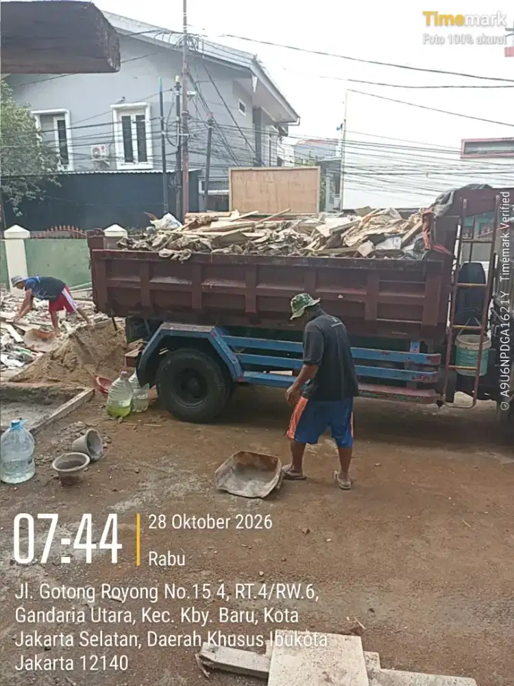 Jasa buang puing dan angkutan sampah proyek