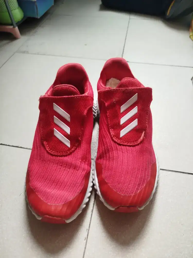 Sepatu anak Adidas original size 33 preloved BaguS mulus