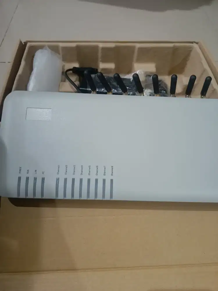 VOIP GSM Gateway 8 Port