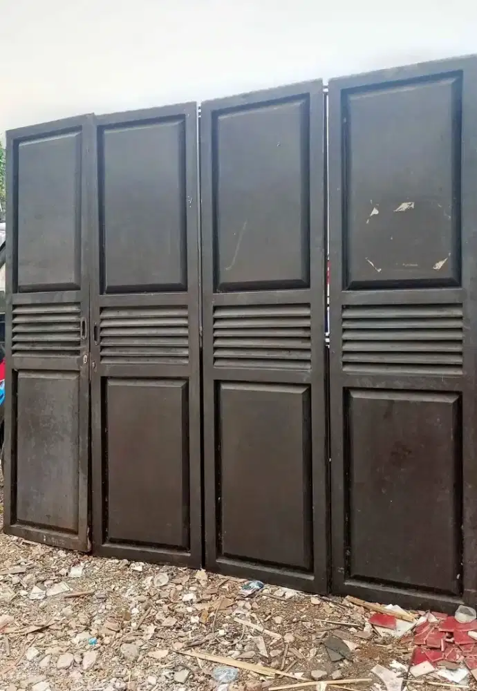 Pintu Garasi/ruko 4 daun 250x220