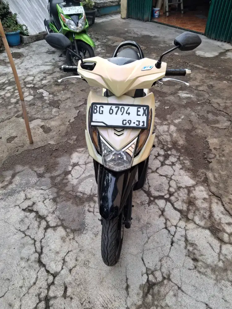 BEAT PUTIH 2014 BEKAS
