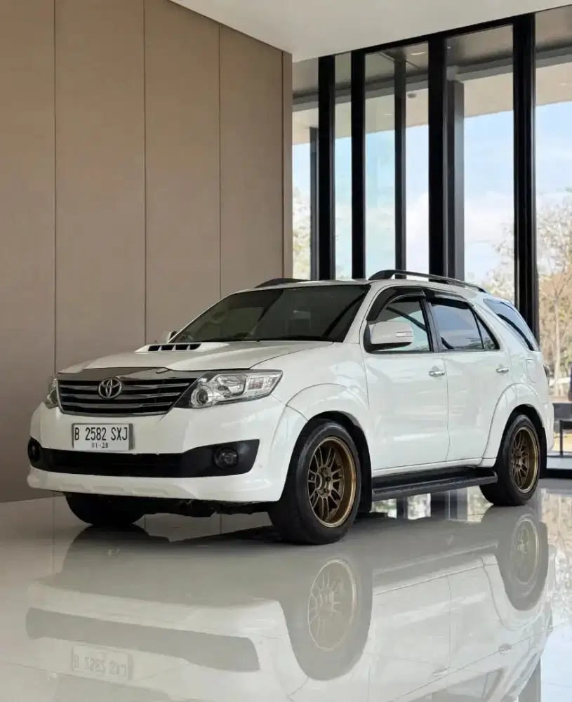 FORTUNER VNT AT 2013