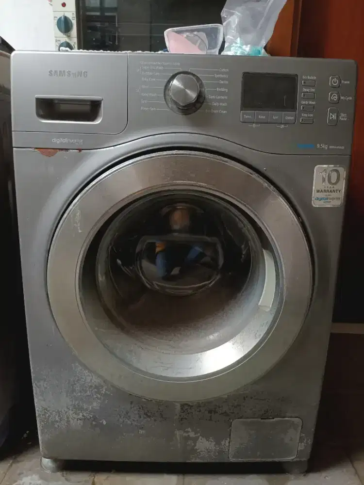 Mesin cuci Samsung WF 956U4SAGD
