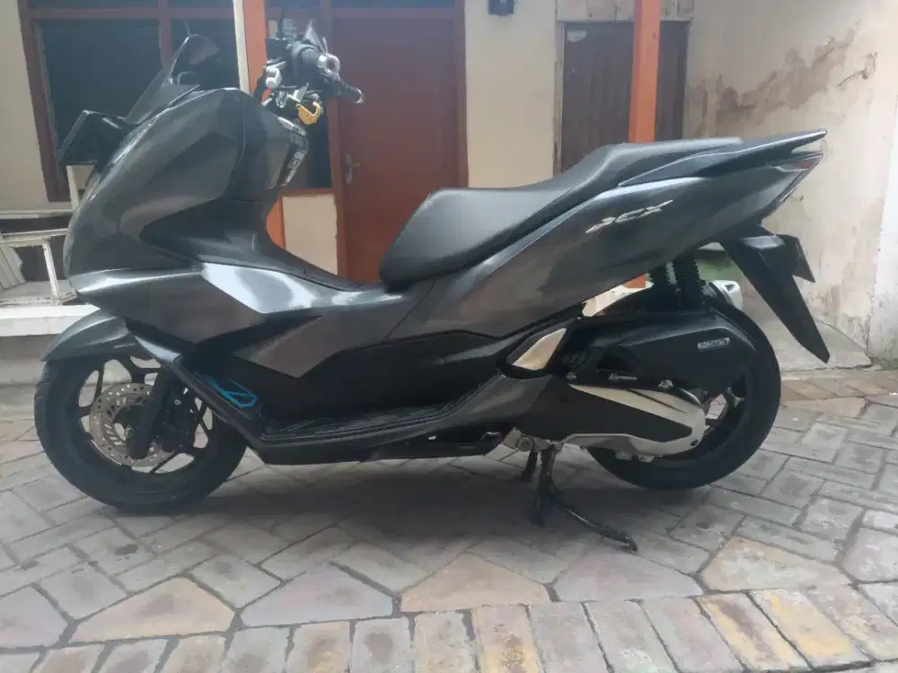 Honda PCX 160 tahun 2022 akhir keyless