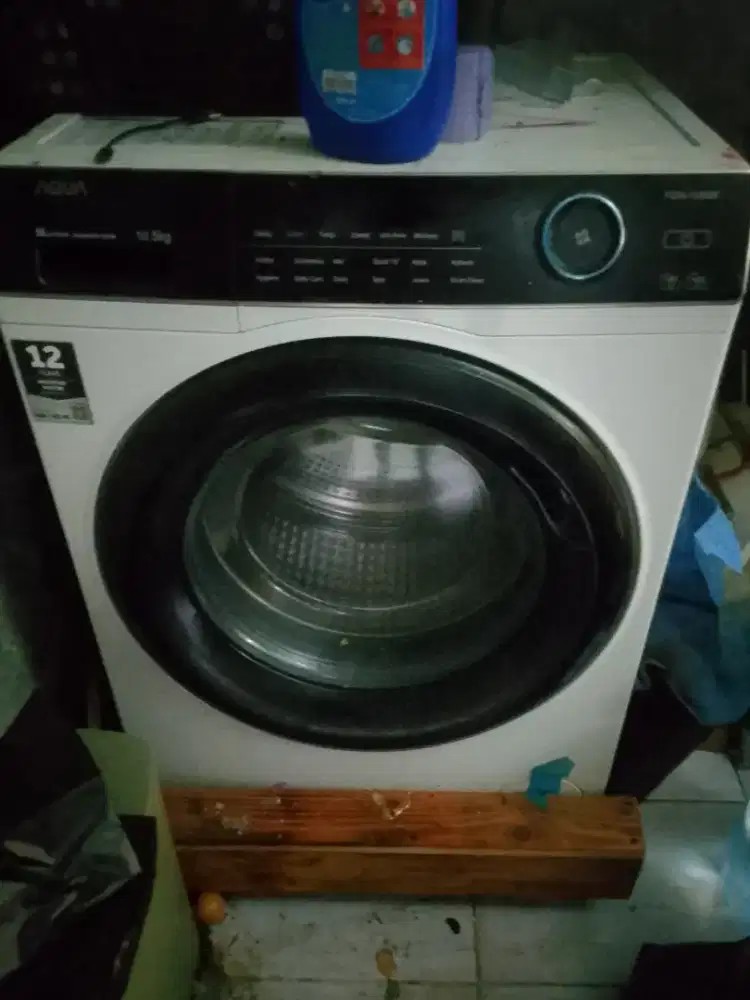 Mesin Cuci Front Loading AQUA Japan 10.5 Kg tipe FQW-1050BF.