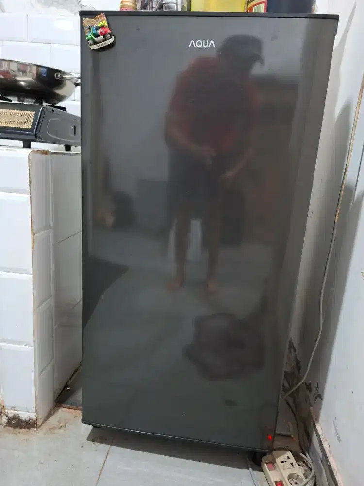 Kulkas AQUA 1 Pintu
