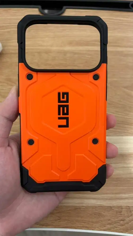 Casing UAG Pathfinder iPhone 17 Pro
