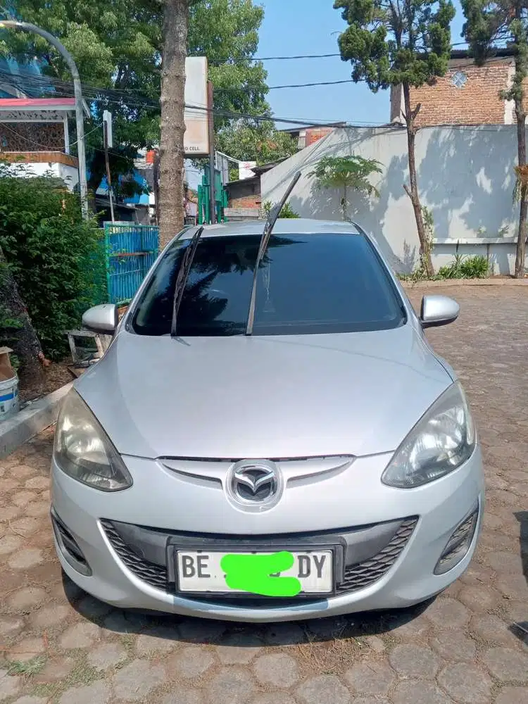 Mazda 2 2012 Bensin