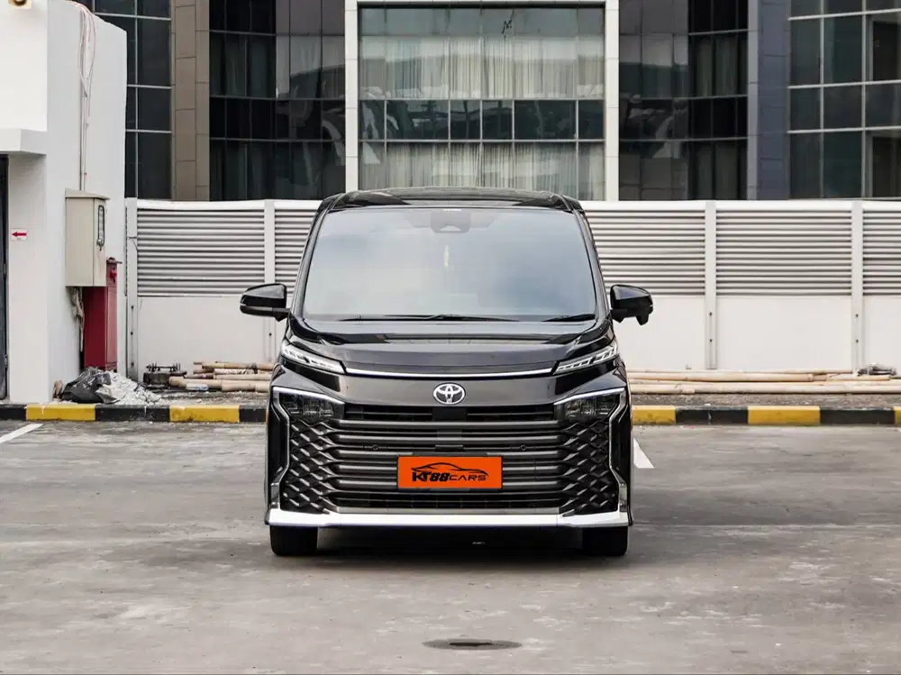 TOYOTA VOXY 2.0 TSS 2025 AT