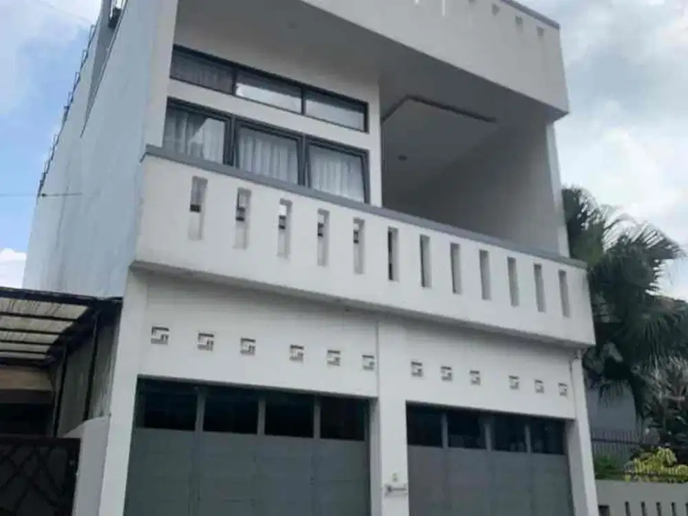 jual rumah bagus 4 lantai cisaranten bandung