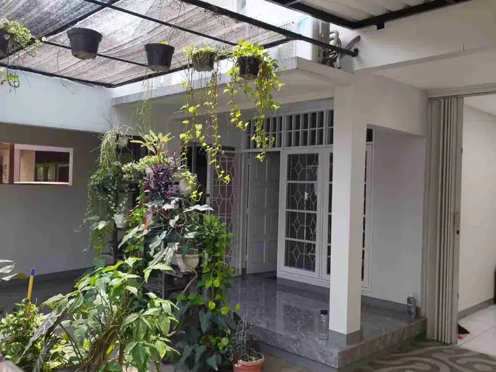 Disewakan Rumah diJatibeninh Bekasii hanga 5 menit dari Tol Jatibening dan Stasiun lRT cikunir
Jatibeninh Bekasi