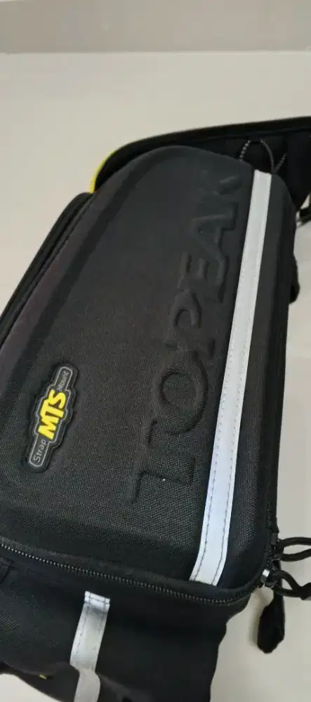 Tas bagasi belakang sepeda touring