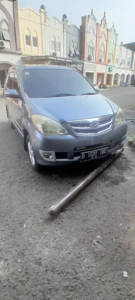 DAHATSU XENIA XI DELUXE 1.3 MT 2011