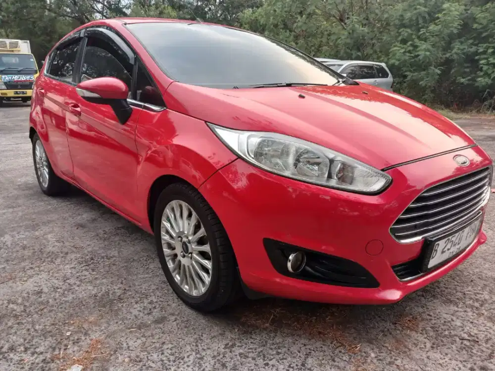 2014 Ford Fiesta S 1.5 L AT Bensin