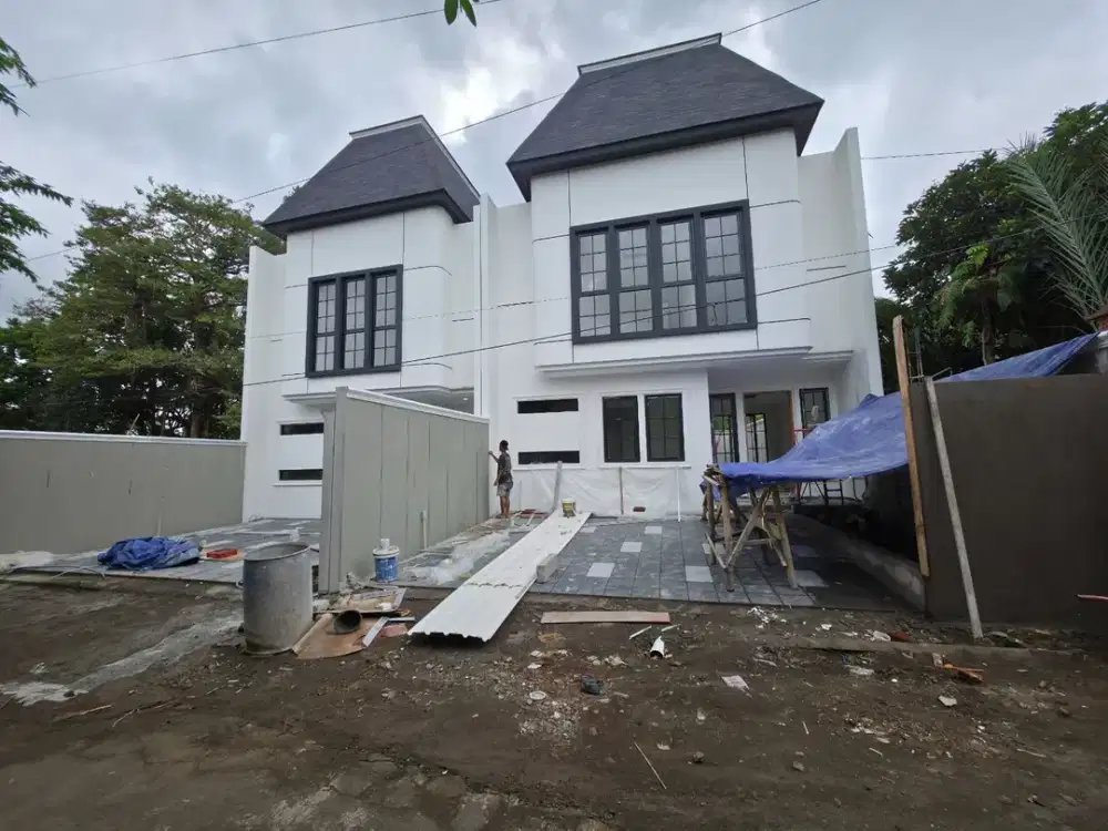 Rumah Mewah dekat Hyatt Jalan Palagan km.8 Ngaglik Sleman