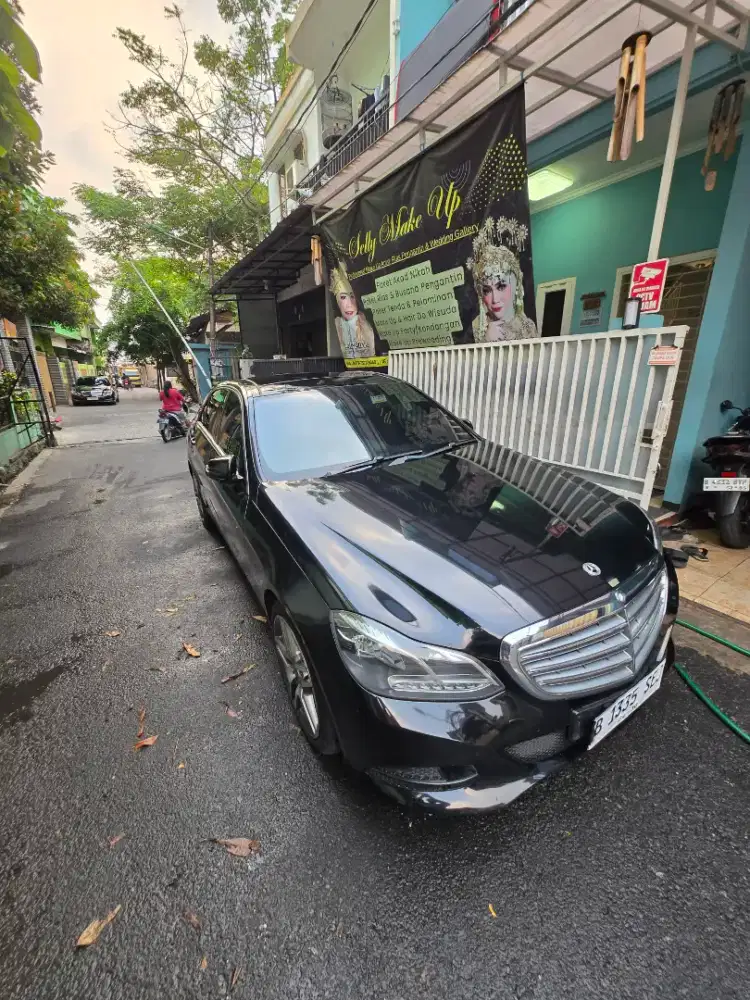 MERCEDES BENZ e200 CBU