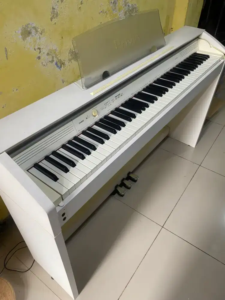 Piano Casio Privia PX-750 white, second normal mulus