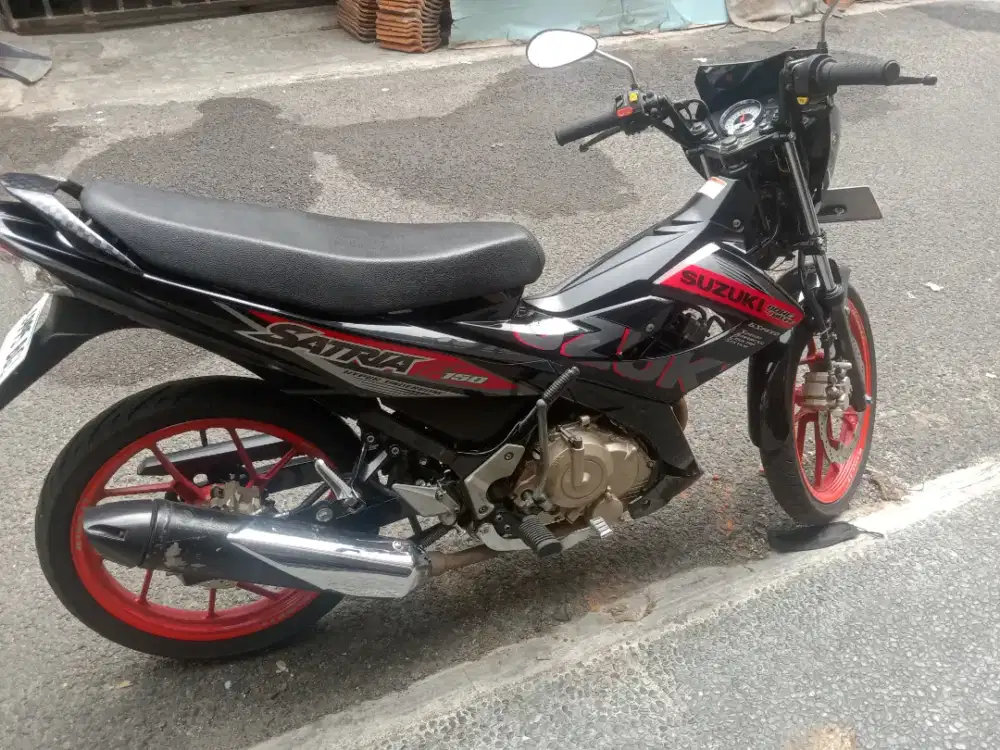 SATRIA FU 150. 2015. KINYIS-KINYIS