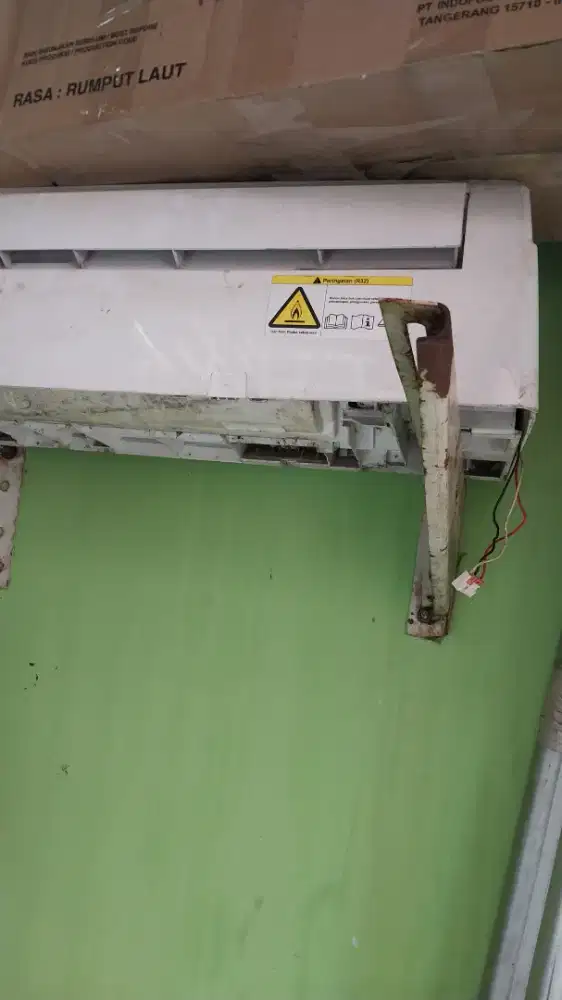 Service AC. Cuci AC , bongkar pasang AC dan lain nya